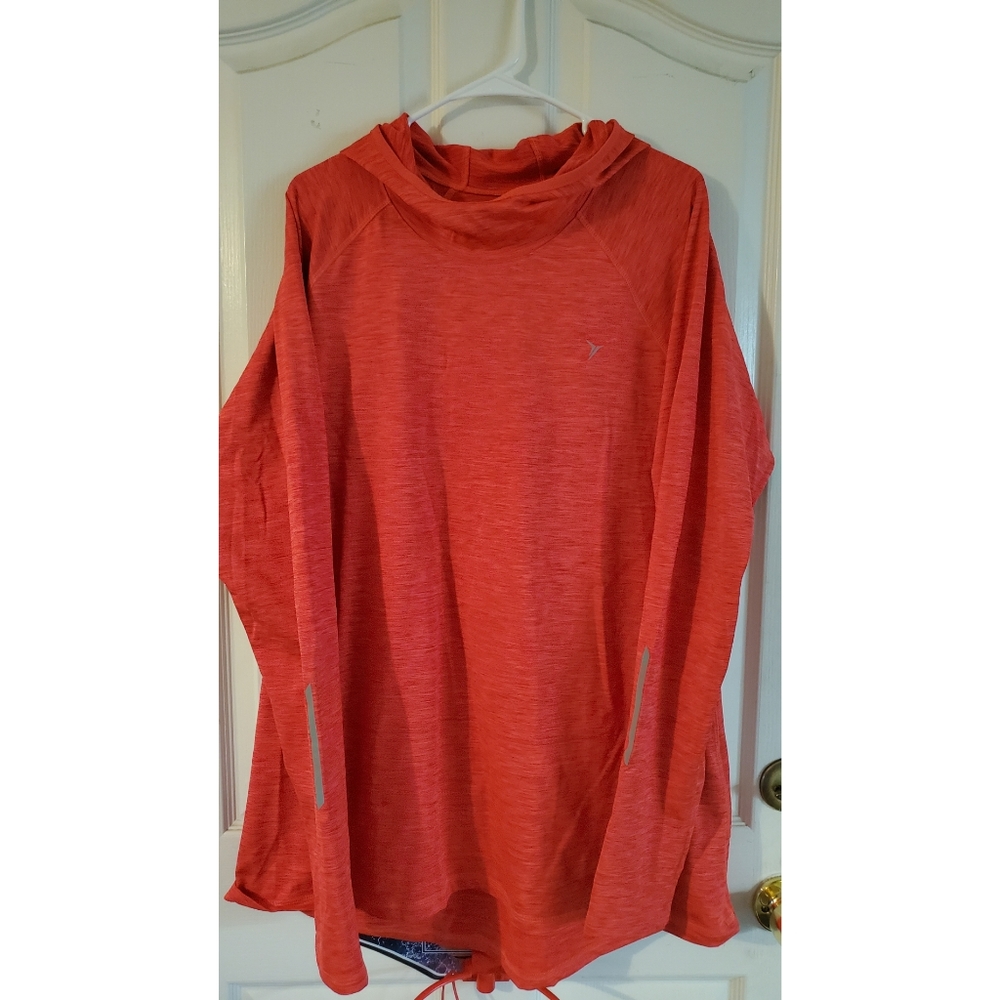 Athletic runner sweater